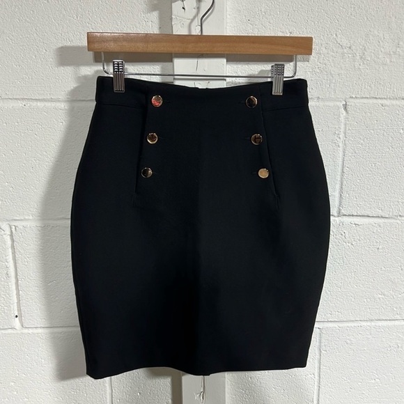 H&M Black High Waisted Pencil Skirt With Gold Button Details Size 4 - Picture 2 of 5